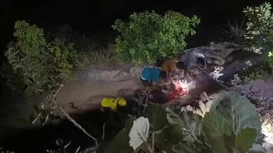 सड़क हादसा: देवप्रयाग-श्रीनगर मार्ग पर 150 मीटर गहरी खाई में गिरी बुलेट, SDRF ने आधी रात को चलाया साहसिक अभियान, दो युवकों को सुरक्षित निकाला!
पूरी खबर पढ़ने के लिए नीचे दिए गए लिंक पर क्लिक करें-
👇🏻👇🏻👇🏻👇🏻👇🏻👇🏻👇🏻👇🏻
https://uk24x7news.com/road-accident-bullet-fell-in-150-meter-deep-ditch-on-devprayag-srinagar-road-sdrf-launched-a-bold-operation-at-midnight-rescued-two-youths-safely/#google_vignette
------------------------------------------
#SDRF, #Uttarakhand, #RescueOperation, #RoadAccident, #Devprayag, #SrinagarGarhwal, #SDRF_Uttarakhand, #UttarakhandPolice, #Rescue, #AccidentNews, #HillsRoadAccident, #MadhyaPradesh