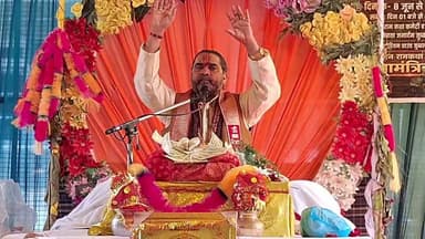 जुब्बल लाइव: जुब्बल स्टेडियम में आयोजित श्री राम कथा के तीसरे दिन बड़ी संख्या में पहुंचे लोग देखें लाइव