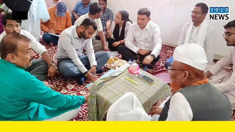 पटना जिले के मनेर शरीफ स्थित दरगाह परिसर में 28 जून को होने जा रही सूफी महोत्सव कार्यक्रम की तैयारी को लेकर पदाधिकारी की टीम ने मनेर खानकाह में की बैठक, बैठक में गद्दीनशी सैयद शाह तारिक एनायतुल्लाह फिरदौसी, एसडीओ अनिरुद्ध पांडे, नगर कार्यपालक पदाधिकारी सिद्धार्थ हर्षवर्धन और नगर सभापति विद्याधर विनोद के अलावा कई पदाधिकारी रहे मौजूद #maner #Sufi #Dargah #patna #Sufi #Festival #meeting #padadhikari