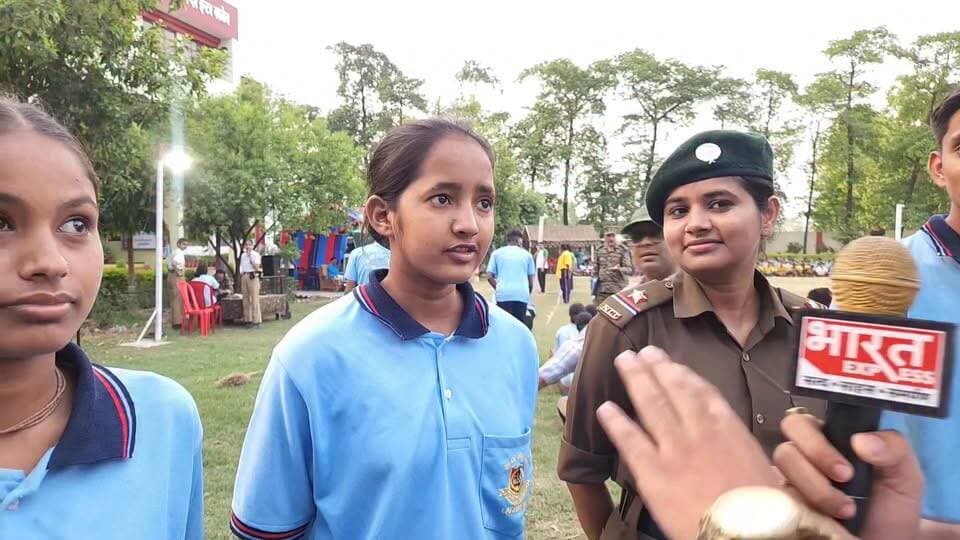 🏆 CATC-215 में खेल के साथ सपनों की भी उड़ान!
प्रतिभागी कैडेटों ने बताया कि उनका लक्ष्य IPS, Defence Services और Indian Army में जाकर देश सेवा करना है। खेल मैदान में जोश, अनुशासन और देशभक्ति का जज्बा देखने को मिला।
#CATC215 #NCC #NCCCadets #26UPBattalion #IndianArmy #DefenceServices #IPSOfficer #YouthPower #FutureOfficers #NationFirst #LakhimpurKheri #KheriNews #SportsSpirit #NCCLife #CadetLife #भारत_के_भविष्य #देशसेवा #एनसीसी #युवा_शक्ति #लखीमपुरखीरी Part 4