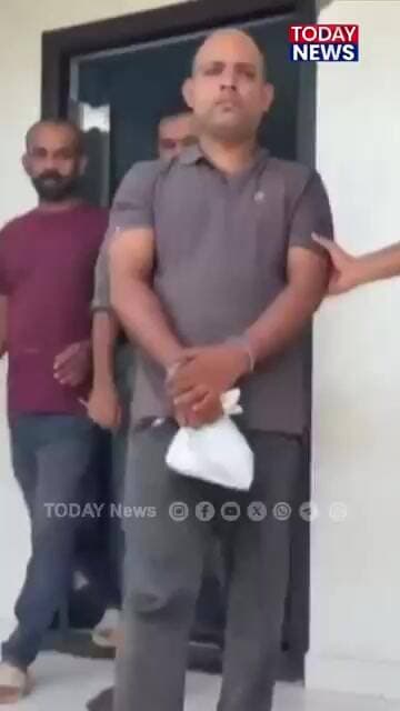 പെരിന്തൽമണ്ണ സബ് ജയിലിനു മുന്നിൽ വച്ച് വിലങ്ങുമായി പ്രതി അമീർ ഓടിപ്പോയി