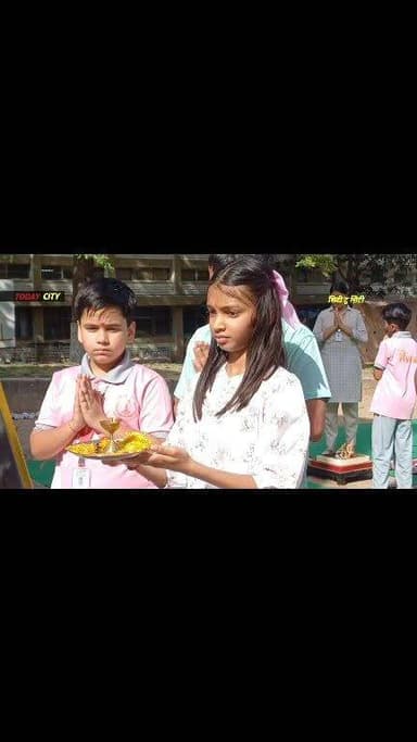 जन्मदिन वाले बच्चों के स्वस्थ, सफल और चरित्रवान जीवन के लिए की गई विशेष प्रार्थना
हवन यज्ञ के माध्यम से संस्कारों की अलख जगा रहा सेंट विवेकानंद मिलेनियम स्कूल
#pinjore #kalka #HaryanaNews #panchkula #chandigarhnews #pinjoregarden #yadvindragarden #HaryanaNewsUpdate #svms #SVMSchool #HMT