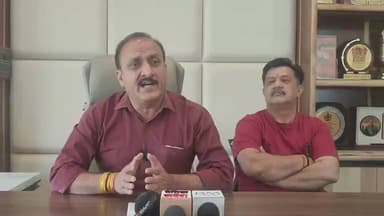 LIVE: शिलाई के पूर्व विधायक बलदेव सिंह तोमर की पत्रकार वार्ता.. पंचायती राज चुनाव, सरकार द्वारा शिलाई क्षेत्र में बंद करवाए गए कई सरकारी संस्थानों और हाटी
मुद्दे पर सुनिए क्या बोले...
@topfans सबसे तेज खबर Paonta Sahib #सबसेतेजखबर #HimachalNews #बीजेपी #इलेक्शन #BJPGovernment #baldevtomar I Support Baldev Tomar