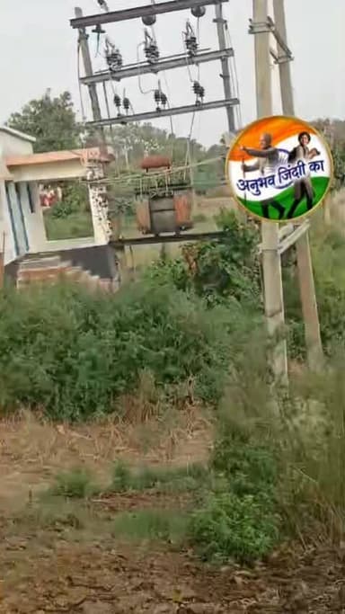 #मांझी प्रखंड के मुबारकपुर में दाहा नदी किनारे 1990 में सिंचाई विभाग द्वारा लाखों की लागत से स्थापित उद्वह जलस्रोत योजना टांय-टांय फिस्स हो गई है। #मुबारकपुर पंचायत निवासी व पूर्व केंद्रीय मंत्री स्व. रामानंद यादव के विशेष प्रयास से स्थापित इस #जलस्रोत की इस वर्ष मरम्मत के बाद ग्रामीणों को सिंचाई सुविधा बहाल करने का विभागीय आश्वासन दिया गया था, लेकिन अब तक एक बूंद पानी नहीं टपका। आसपास के किसान धान का बिचड़ा डालने के लिए पानी न मिलने से भगवान इंद्र के भरोसे हैं। #Manjhi #ekma #saran #chaprabihar #sarannews #एकमा