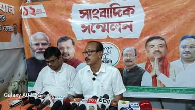 প্রধানমন্ত্রী মোদীর বারো বছর পূর্ণ প্রসঙ্গে সাংবাদিক সম্মেলনে মলয় মহাজন।