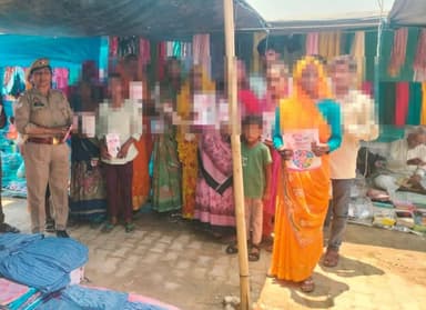 #SSP__BDN के निर्देशन मे #थाना_कुंवरगांव मिशन शक्ति टीम द्वारा #नारी_सुरक्षा_सम्मान_स्वावलंबन के लिए समर्पित #MissionShakti5 अभियान के अंतर्गत क्षेत्र में महिलाओंं/बालिकाओं को सरकार द्वारा जारी हेल्पलाइन नंम्बर/साइबर अपराध के बारे मे जागरूक किया गया। https://t.co/oKvrH2eeNL