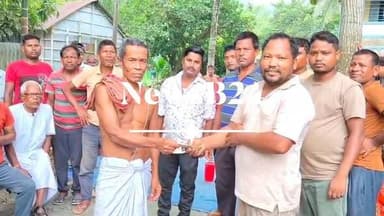 শীতলকুচিতে ফের আবাসের কাটমানি ফেরত তৃণমূল নেতা তথা পঞ্চায়েত সদস্যর