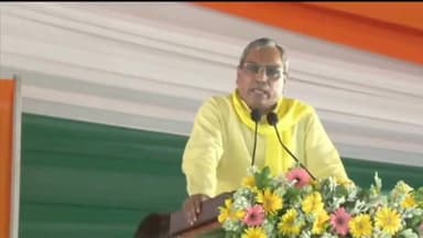 राजभर बोले- एटीएस की कार्रवाई में सपा नेताओं के नाम सामने आते हैं
आज़मगढ़ की जनसभा में ओम प्रकाश राजभर ने समाजवादी पार्टी पर तीखा हमला बोला। उन्होंने दावा किया कि आतंकवादी गतिविधियों में गिरफ्तार किए गए कई लोगों के तार सपा नेताओं से जुड़े पाए जाते हैं।
Omprakash Rajbhar
#OmPrakashRajbhar, #OPRajbhar, #Azamgarh, #UPPolitics, #PoliticalNews, #UPNews,