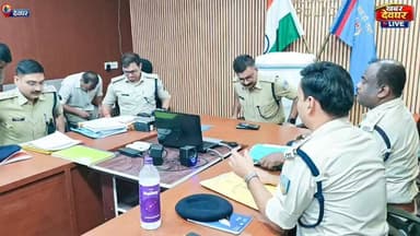 पुलिस अधीक्षक ने श्रावणी मेला और अपराध नियंत्रण पर पुलिस अधिकारियों के साथ समीक्षात्मक बैठक की। श्रावणी मेला के दौरान 10 हजार पुलिस बल तैनात किए जाएंगे। #khabardeogharlive #jharkhand #deoghar #crimecontrol #sawanmela