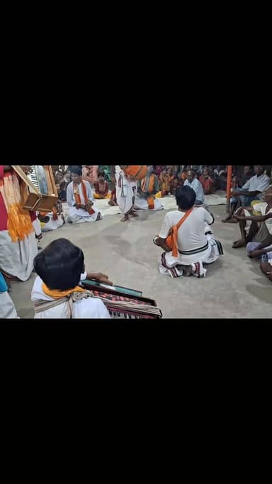 জয়পুর থানার ভাড্ডি মিরডি গ্রামের হরি মন্দিরে। আজ শনিবার দ্বিতীয় দিন।