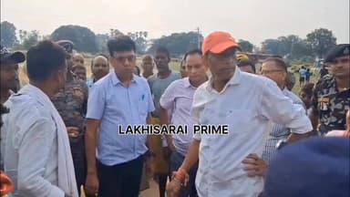 पीरी बाजार थाना क्षेत्र का तुमनी गांव, जहां कभी गरजती थी नक्सलियों की बंदूके जिला पदाधिकारी ने यहां क्रिकेट खेलकर सरकार के प्रति विश्वास एवं विकास का दिया संदेश #bihar #lakhisarai #surajgarha #admission