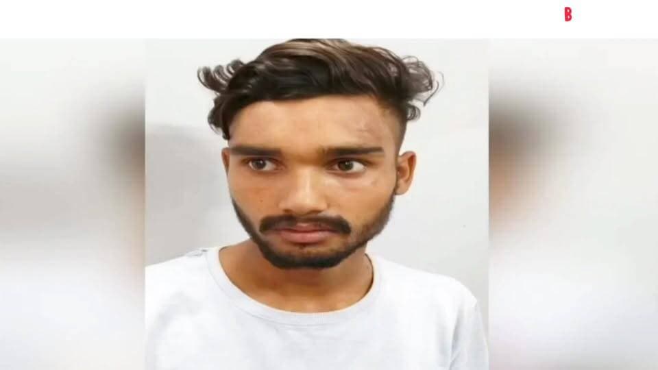 पेंड्रा रोड जिला जेल से विचाराधीन बंदी दीवार कूद कर फरार हो गया,जिसको पकड़ने में जेल परिसर के प्रहरियों ने सफलता प्राप्त किया,सवेरे 6:00से10:00 बजे के बीच कि घटना #मरवाही #pendrawing।। #gorelalyadav थाने में सूचना देकर फिर दर्ज करने के लिए निवेदन किया गया।।