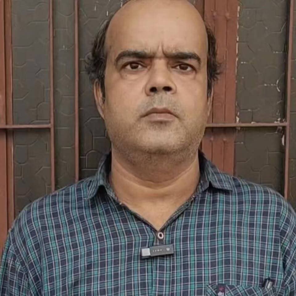 रक्तदान से डरने वालों के लिए प्रेरणा : पहले जानिए कोडरमा के रितेश माधव की कहानी, जो 87 बार दे चुके हैं रक्तदान रीतेश माधव
#WorldBloodDonorDay #BloodDonation #DonateBloodSaveLives #RiteshMadhav #Koderma #Jharkhand #HumanityFirst #LifeSaver #VoluntaryBloodDonation #SaveLives #Inspiration #aaryankelvin