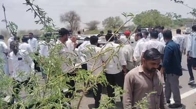 नेशनल हाईवे 68 पर स्थित रणोदर की सरहद में निजी बस व वेन्यू के बीच ट..क्कर