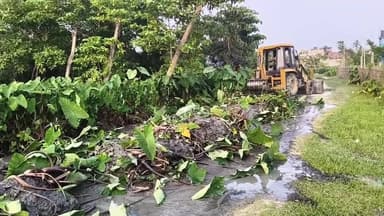 🔥 जनता की समस्या पर त्वरित कार्रवाई, प्रखंड प्रमुख राम प्रवेश यादव मैदान में, नाला सफाई शुरू
#कुनौली_बाजार #नाला_सफाई #राम_प्रवेश_यादव #निर्मली_प्रखंड #सुपौल_न्यूज #SupaulMedia #FacebookLive