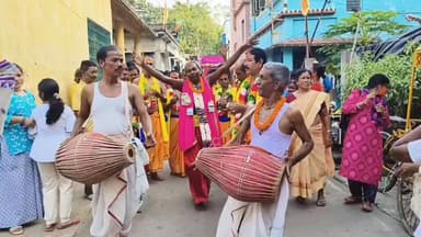 তিন দিন ব্যাপী ভুবনডাঙ্গায় অষ্টপ্রহর হরিনাম সংকীর্তন। উচ্ছাস! অনুষ্ঠানে উপস্থিত নানুরের বিজেপি নেতা খোকন দাস
#birbhumportal #bengalinewsupdate #BengaliNewsLive #newfollowers