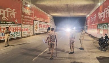 .#SP_अम्बेडकरनगर @prachiIPS के निर्देशानुसार जनपद में शान्ति/सुरक्षा एवं कानून व्यवस्था को सुदृढ़ बनाये रखने हेतु थाना जैतपुर पुलिस द्वारा क्षेत्रअंतर्गत पैदल गस्त किया गया व आमजन से संवाद कर सुरक्षा के प्रति आश्वस्त किया गया।
#Footpatrolling
#UPPolice https://t.co/VQXnn6Djgx