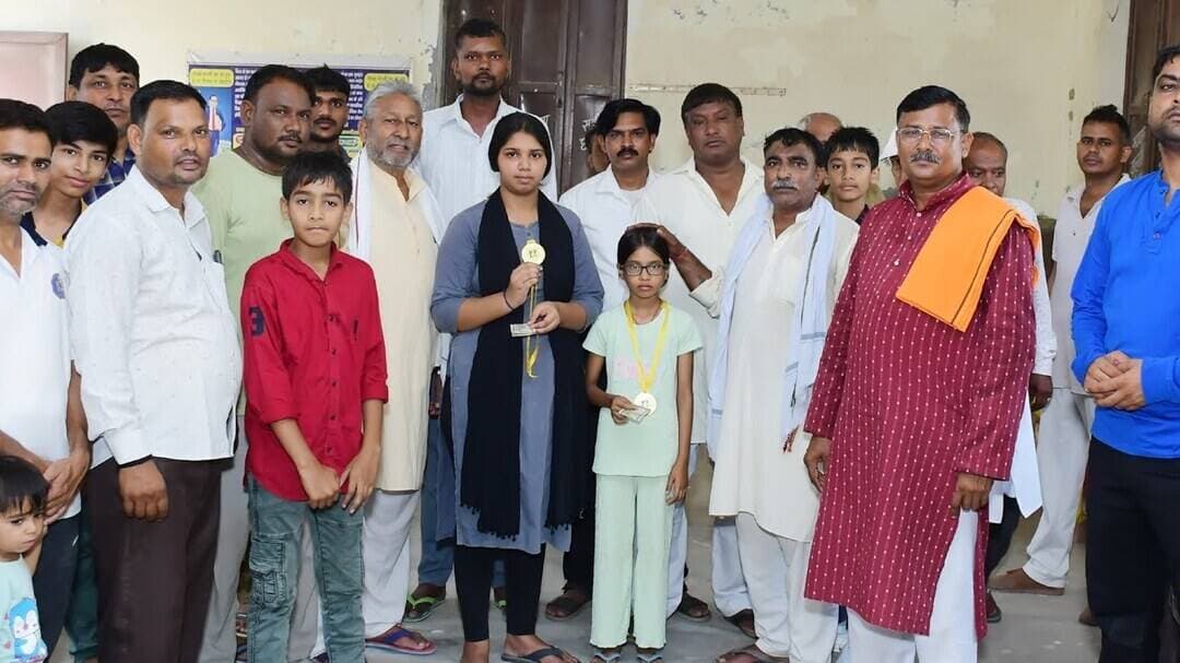 बामडोला। सम्मान समारोह। होनहार छात्राओं का सम्मान। #bamdola #samman #samaroh #news #gulia_times