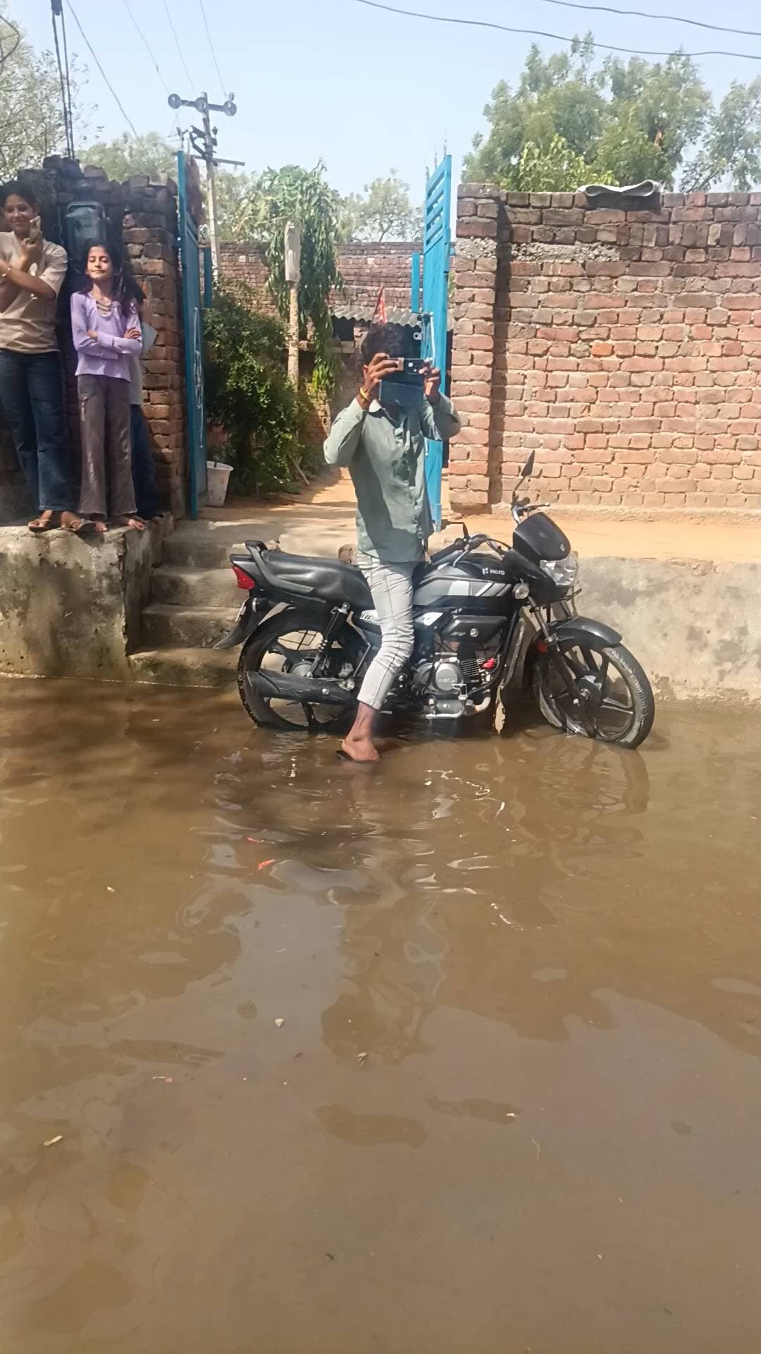 नगला बेरू सादाबाद जिला हाथरस