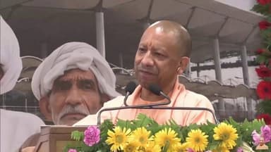मैंने ग्रेटर नोएडा में कहा था...
हम आपको आपका हक देंगे...
हम लोगों ने वही कार्य किया...
@myogiadityanath @NIAirport #NIAirport #jewarairport #greaternnoida #yamunaauthorty #noidapolice @dmgbnagar @ https://t.co/Jqm8G9vvTN