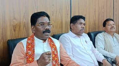 चाईबासा : भाजपा का केंद्र की मोदी सरकार के 12 साल बेमिसाल को लेकर प्रेसवार्ता आयोजित। क्योंझर सांसद अंनत नायक ने गिनाई उपलब्धियां।
#citilivejharkhand #foryoupageシ #facebookvideo #facebookpost #tradeengreaals #BreakingNews #BJPNEWS Part 7