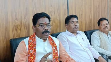 चाईबासा : भाजपा का केंद्र की मोदी सरकार के 12 साल बेमिसाल को लेकर प्रेसवार्ता आयोजित। क्योंझर सांसद अंनत नायक ने गिनाई उपलब्धियां।
#citilivejharkhand #foryoupageシ #facebookvideo #facebookpost #tradeengreaals #BreakingNews #BJPNEWS Part 4