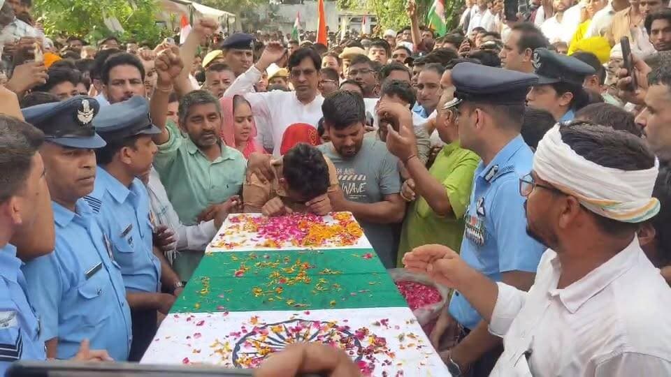 अग्निवीर पांचोंता के रहने वाले खेमाराम हुए पपंचतत्व में विलीन नमः आखो से सभी ने दी विदाई सैन्य सम्मान के साथ हुआ अंतिम संस्कार #live #viral #didwana #shahid #senik #nawa #panchota #veer