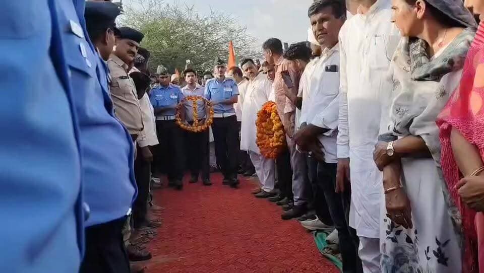 अग्निवीर पांचोंता के रहने वाले खेमाराम हुए पपंचतत्व में विलीन नमः आखो से सभी ने दी विदाई सैन्य सम्मान के साथ हुआ अंतिम संस्कार #live #viral #didwana #shahid #senik #nawa #panchota #veer