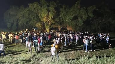 रोशन आनंद सर के भाई प्रिंस यादव के अंतिम विदाई में हजारों के तादाद में लोग हुए शामिल। देखी लोगों का जन सैलाव
#RoshanAnandSir #PrinceYadav #FinalGoodbye #Shradhanjali #LastRites #BiharNews #BreakingNews #ViralNews #JanSailab #EmotionalMoment #ArariaNews #BiharUpdates #RoshanSir #PrinceYadavLastRites #Tribute #RIPPrinceYadav #HindiNews #NewsUpdate #PiExpressNews #ViralVideo