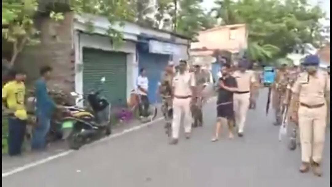 TMC नेता जहांगीर खान उर्फ पुष्पा को #बंगाल #police ने तीसरी बार कराया परेड...! #trending #viralvideo