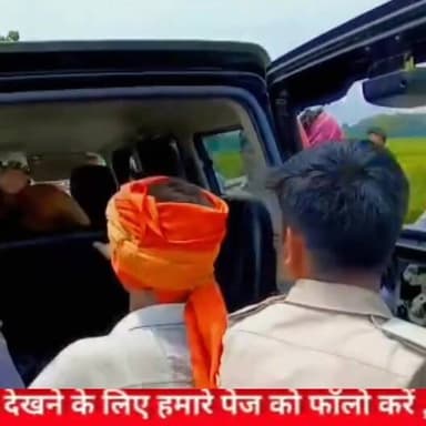 📍 जमीन को लेकर चल रहे पुराने विवाद ने अचानक हिंसक रूप ले लिया। दोनों पक्षों के बीच कहासुनी के बाद मामला मारपीट तक पहुंच गया, जिससे इलाके में अफरा-तफरी मच गई।
#LandDispute #CrimeNews #BreakingNews #HindiNews #ViralNews #SitamarhiVoice
