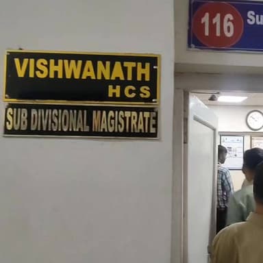 यमुनानगर मतदाता सूचियों का विशेष गहन पुनरीक्षण-2026 को लेकर निर्वाचक पंजीयन अधिकारी एवं उपमण्डल अधिकारी जगाधरी विश्वनाथ की अध्यक्षता में 18 जून 2026 को एस डी एम कार्यालय में प्रेस वार्ता का आयोजन।
#VoterListRevision2026 #ElectionCommission #Yamunanagar #Jagadhri #SDMJagadhri #VoterAwareness #SpecialRevision2026 #HaryanaNews #ElectionUpdate #AKNewsHaryana