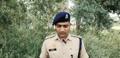 *थाना सिरौली, बरेली क्षेत्रांतर्गत अज्ञात शव मिलने की सूचना पर की जा रही कार्यवाही के संबंध में श्री अजय कुमार, क्षेत्राधिकारी मीरगंज, बरेली की बाइट।
#वायरलनयूज़ #BAREILLYNEWS #SSPBareilly