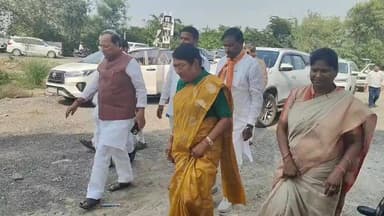 #गाजीपुर।
बीजेपी के राष्ट्रीय महामंत्री अरुण सिंह का दौरा।
महामंत्री अरुण सिंह ने कई कार्यक्रमों में की शिरकत।
रेल कम ब्रिज का किया निरीक्षण
#GhazipurNews #newsghazipur #bharatnews61 #ghazipurnews61 Sunita Singh Gahmari Amit Singh