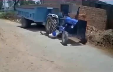 🚨 थोड़ी सी असावधानी भी गंभीर दुर्घटना का कारण बन सकती है।
⚠️ हमेशा सतर्क रहें, क्योंकि एक छोटी सी चूक जीवनभर का पछतावा बन सकती है।
🛡️ आपकी सजगता आपकी सबसे बड़ी सुरक्षा है।
Uttarakhand Police Uttarakhand Traffic Police -Traffic Directorate Garhwal Range Uttarakhand Police Uttarakhand DIPR #safety