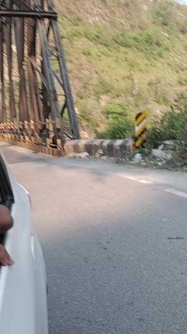 गांव आगरो से पालकी चूड़धार की प्रस्थान करते हुए रास्ते में