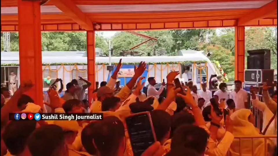 ऊर्जा मंत्री एके शर्मा के कार्यक्रम स्थल पहुंचने ही हुई जमकर नारेबाजी
#maunews #MAU #RajivRai #AKSharma