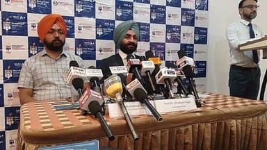 चंबा --प्रोफेसर डॉक्टर प्रभजोत सिंह डिप्टी डायरेक्टर डी बी यू और डॉक्टर अर्षदीप सिंह डीएस डब्ल्यू डी बी आज चंबा में की प्रेस वार्ता देखिए लाइव #Desh #Bhagat #University #press #conference #himachalpradesh #chamba #post #hilight
