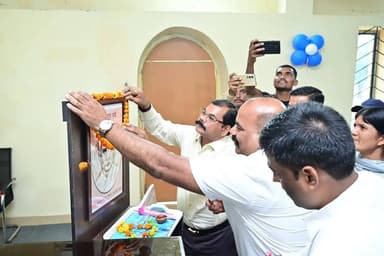 जिले में पंडित माधवराव सप्रे की मनाई गई जयंती, निर्भीक पत्रकार को किया गया सम्मानित।
#chhattisgarhcmo
#dprchhattisgarh
#GPM