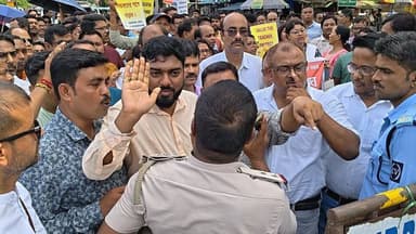 #BREAKING TET জটিলতা নিরসনে গর্জে উঠল ABRSM, প্রধানমন্ত্রীর হস্তক্ষেপ কামনায় D.M কে ডেপুটেশন প্রদান আলিপুরদুয়ারে।
#teachersupport #Abrsm #highlightseveryone #education #alipurduardistrict