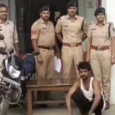 रतनपुर लखनीदेवी मंदिर के पास चाकू से लोगों को भयभीत करने वाले गिरफ्तार