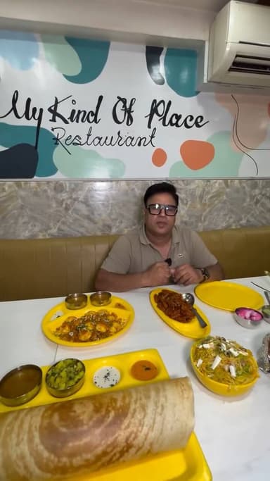 Delhi’s First Fine-Dine Restaurant Where you can enjoy food and live music
Address- Mention In Video
#streetfood #foodreels #bestrestaurants #delhifood #eastdelhifood