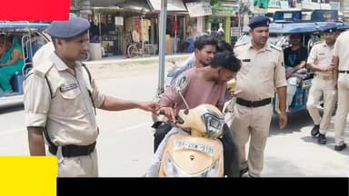 भभुआ थाना के पास वाहन जांच अभियान चलाकर 22 वाहनों से एक 1 लाख 40 हजार रुपए का वसूला गया जुर्माना