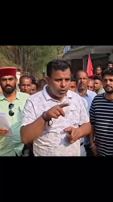 प्रतापनगर नाबालिग लडकी की जो फोटो वायरल हो रही है उस सम्बन्ध में कल मैं लम्बगांव आकर थानाध्यक्ष से सवाल पूछुगां कि अबतक लडकी की एफआईआर दर्ज क्यूं नहीं हुई और अगर एफआईआर दर्ज नहीं हुई तो लम्बगांव थाने में अनशन पर बैठ जाऊगां...