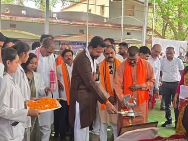 जिले के छुईखदान स्थित मंगल भवन में जैविक कृषि कार्यशाला सह जिलास्तरीय तिलहन मेला आयोजन किया गया। जिसमें किसानों को जैविक खेती के बारे में जानकारी दी गई और उन्हें जैविक खेती अपनाने के लिए प्रेरित किया गया।
#kcgdistrict #kcgdistt #जैविक_खेती