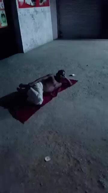 सपोर्ट करने के लिए वीडियो शेयर करें।