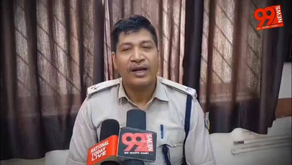 #धनबाद : #मुहर्रम को लेकर #बैंक #मोड़ #थाना #परिसर में #आयोजित हुई #बैठक, #शान्ति #समिति के #सदस्यों के अलावा #अखाड़ा #कमिटी के #लोग भी रहे उपस्थित
