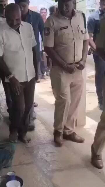 జిల్లా ఎస్పీ మహేష్ బి గితే