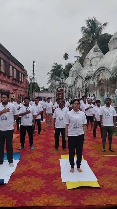 জয়নগর এক নং ব্লক প্রশাসনের উদ্যোগে বারুইপুর মহকুমাশাসকের উপস্থিতিতে জয়নগর মিত্র পাড়ায় ১২ তম আন্তর্জাতিক যোগা দিবস পালন #GSB #SDO #bdo