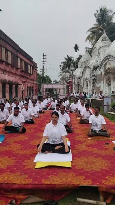 জয়নগর এক নং ব্লক প্রশাসনের উদ্যোগে বারুইপুর মহকুমাশাসকের উপস্থিতিতে জয়নগর মিত্র পাড়ায় ১২ তম আন্তর্জাতিক যোগা দিবস পালন #GSB #SDO #bdo